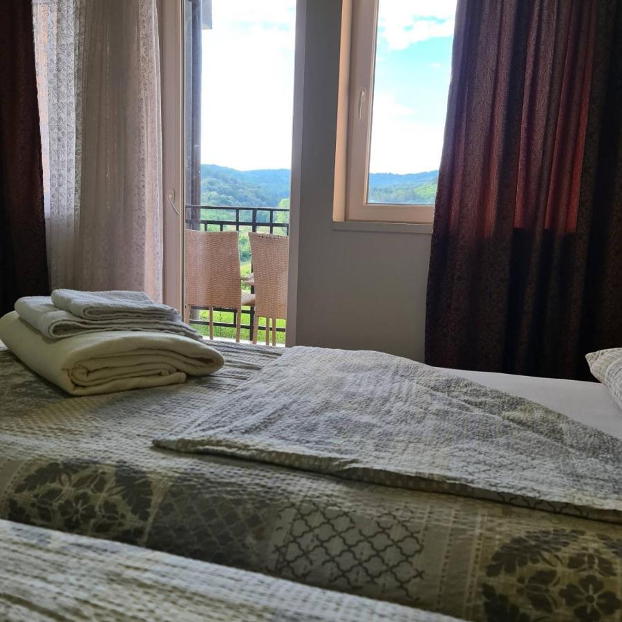 Ra Apartmani Vrdnik Room photo